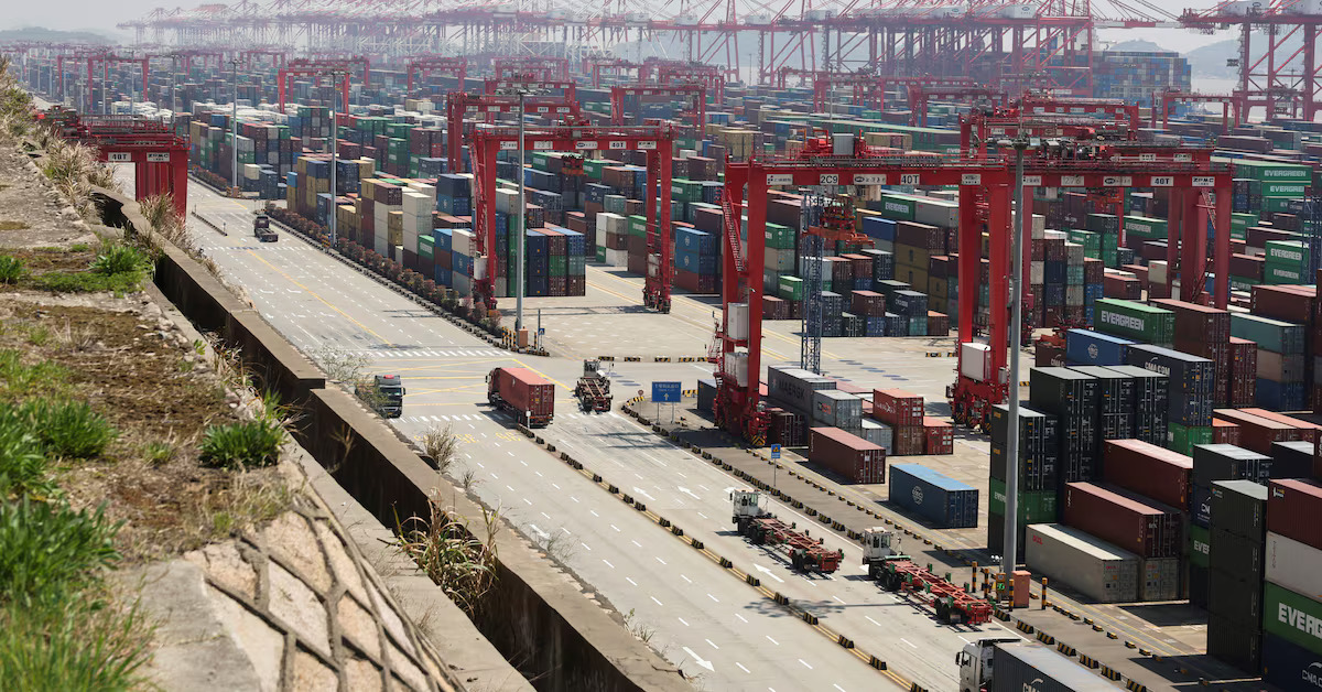 China’s U.S. Trade Slump Deepens as Tariff Tensions Undermine Export Growth and Recovery Hopes