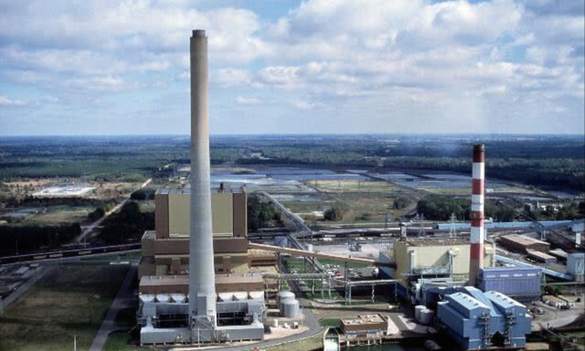 Trump Administration Blocks Michigan Coal Plant Shutdown, Fueling Costly Clash Over Clean Energy Future