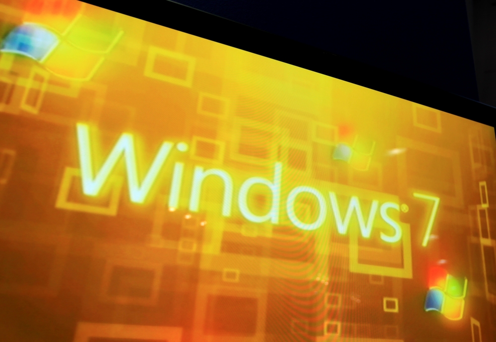 Windows 7 Faced 30-Second Startup Delay Due to Overlooked Bug in Single-Color Background Code